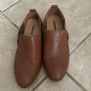 Brown heeled shoes